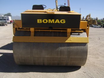 COMPACTADOR BOMAG BW201AD